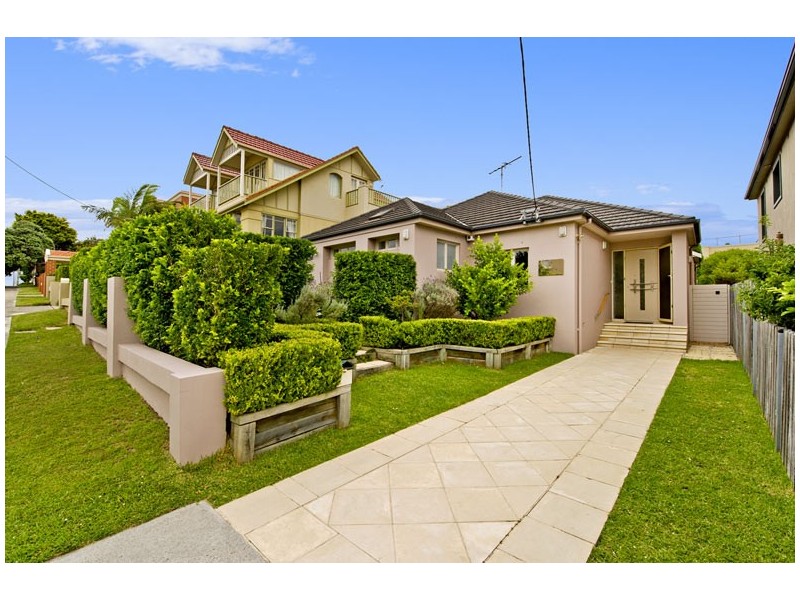 4 Lyons Street, Dover Heights NSW 2030