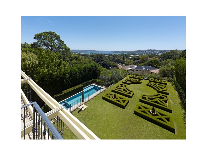 68 Drumalbyn Road, Bellevue Hill NSW 2023
