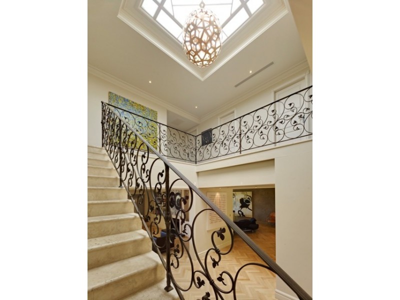 68 Drumalbyn Road, Bellevue Hill NSW 2023