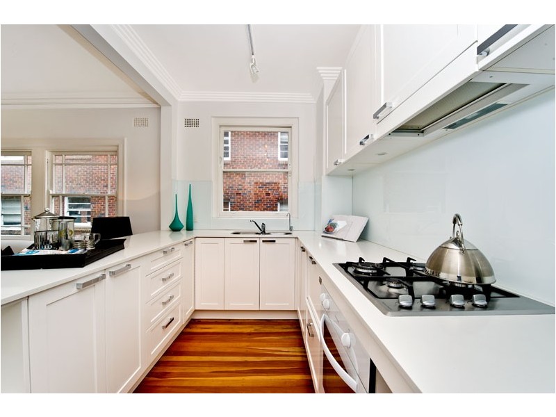 8/15 Gladswood Gardens, Double Bay NSW 2028