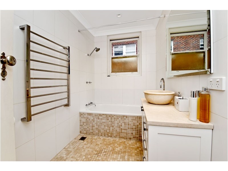 8/15 Gladswood Gardens, Double Bay NSW 2028