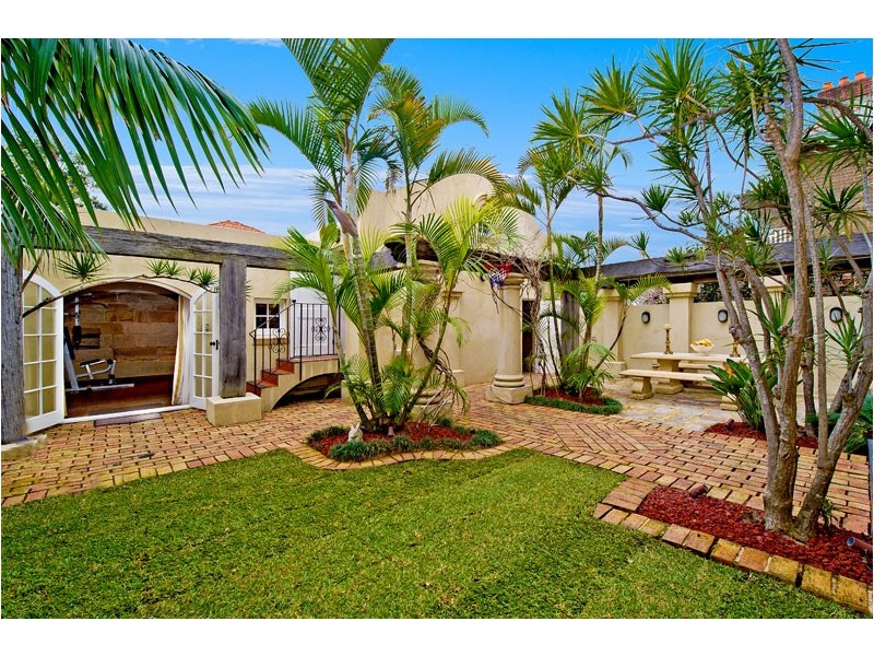 15 York Road, Queens Park NSW 2022