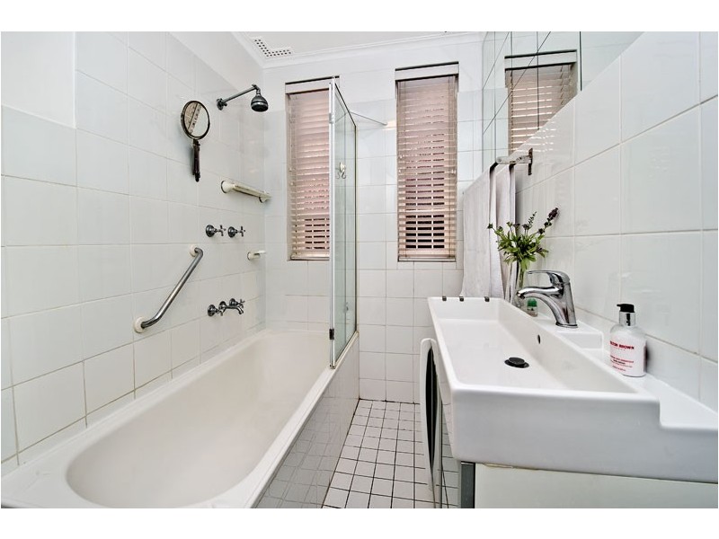 2/32 BALFOUR ROAD, Rose Bay NSW 2029