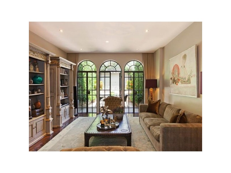 30 Edgecliff Road, Woollahra NSW 2025