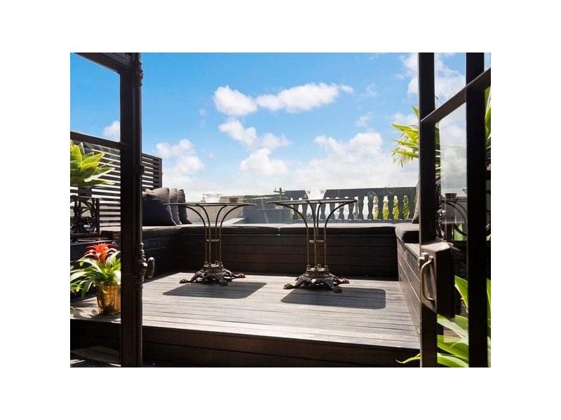30 Edgecliff Road, Woollahra NSW 2025