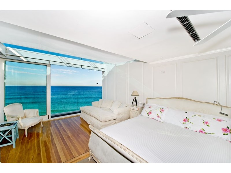 16 Tamarama Marine Drive, Tamarama NSW 2026