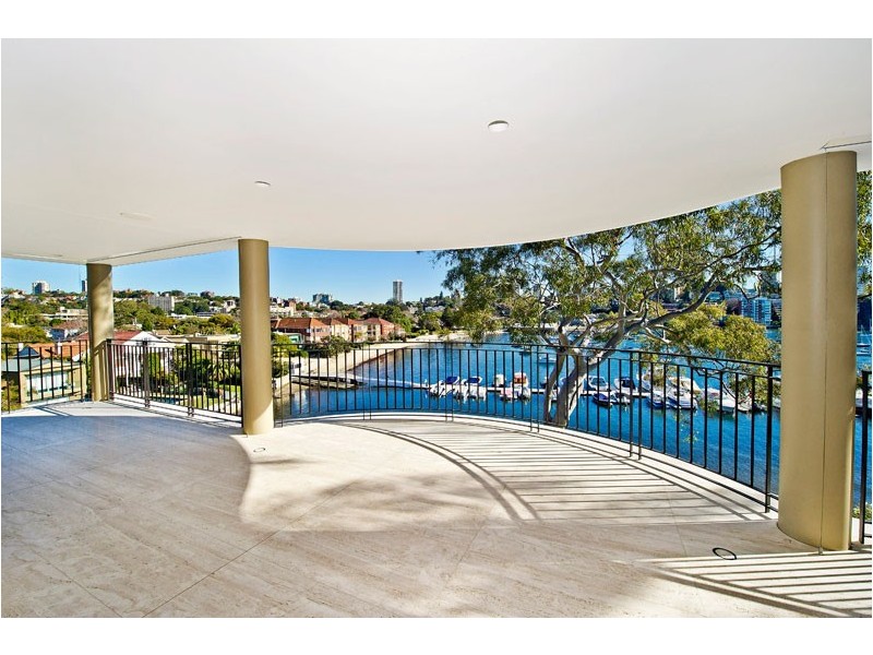 2/17 Gladswood Gardens, Double Bay NSW 2028