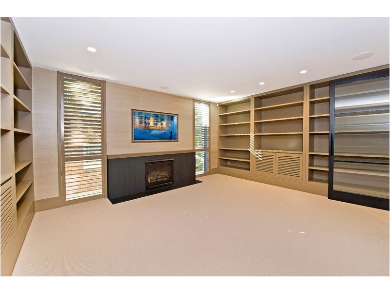 2/17 Gladswood Gardens, Double Bay NSW 2028