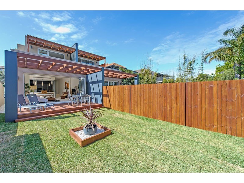 42b Wallis Parade, Bondi Beach NSW 2026