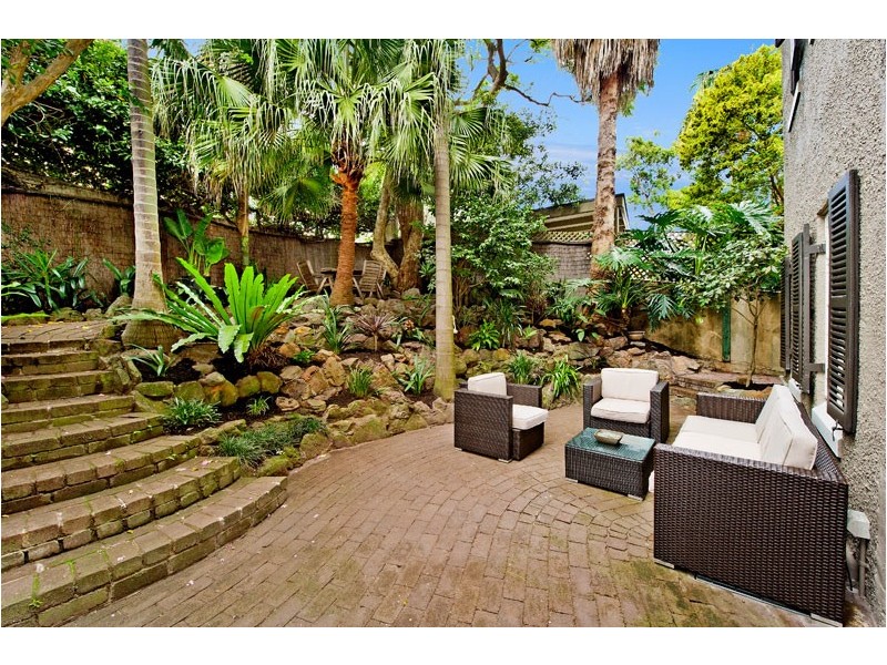 1/2 Gladswood Gardens, Double Bay NSW 2028