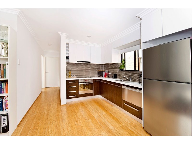 4/8 MOORE STREET, Bondi NSW 2026