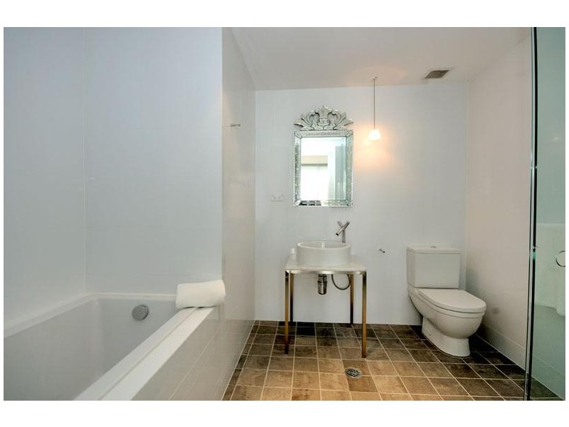 B609/21  BRISBANE STREET, Surry Hills NSW 2010