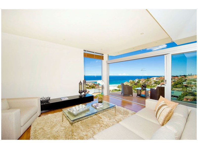 19 WONDERLAND AVENUE, Tamarama NSW 2026