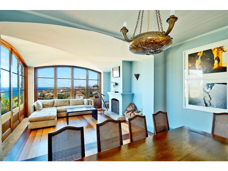 9a  Wonderland Avenue, Tamarama NSW 2026