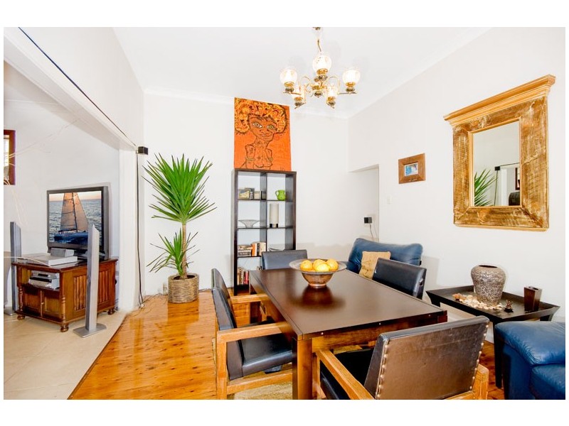 128 NEWLAND STREET, Queens Park NSW 2022