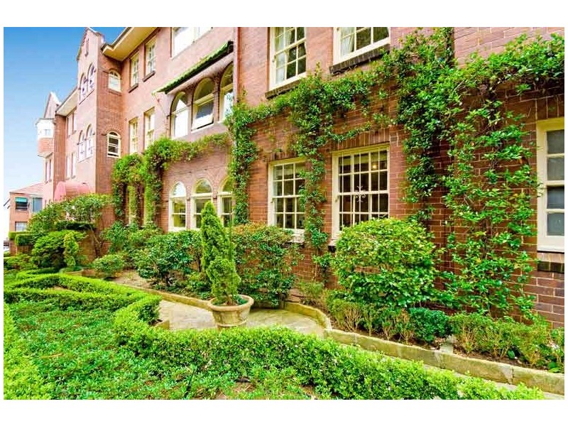 1/3  Gladswood Gardens, Double Bay NSW 2028