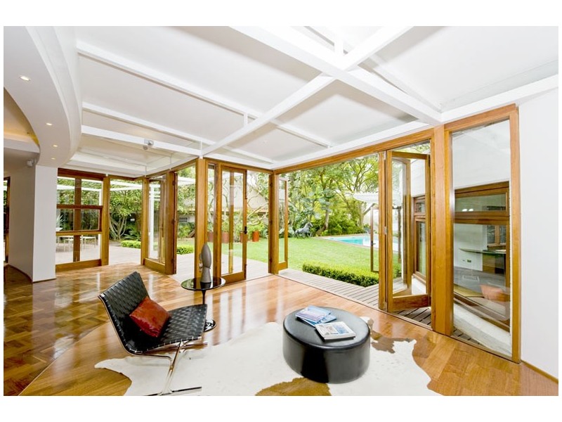 4 Drumalbyn Rd, Bellevue Hill NSW 2023