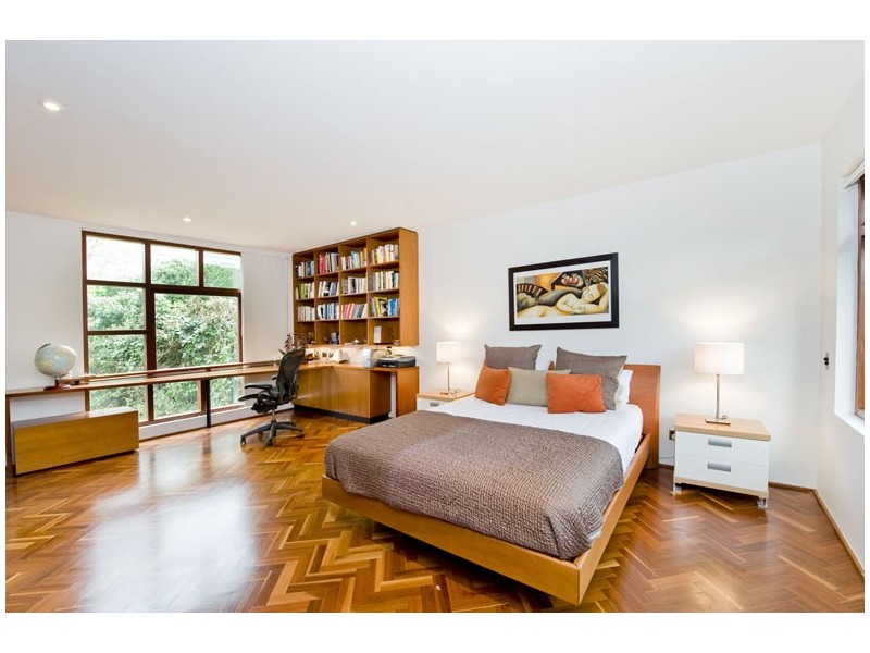 4 Drumalbyn Rd, Bellevue Hill NSW 2023