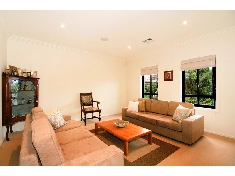 10 The Crescent, Russell Lea NSW 2046