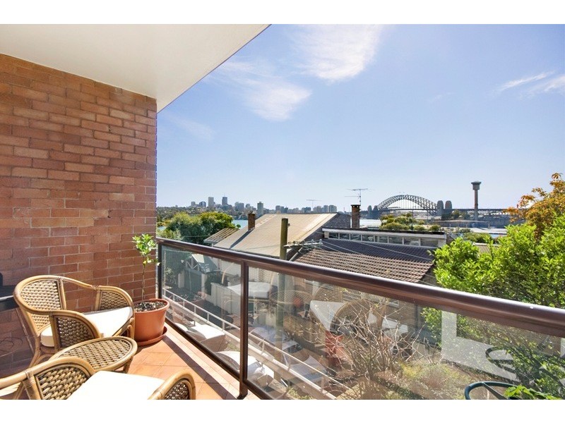 12/2 Pearson Street, Balmain East NSW 2041