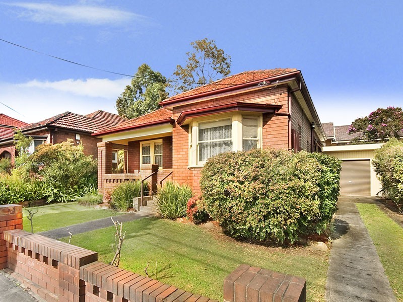 13 Gartfern Avenue, Wareemba NSW 2046