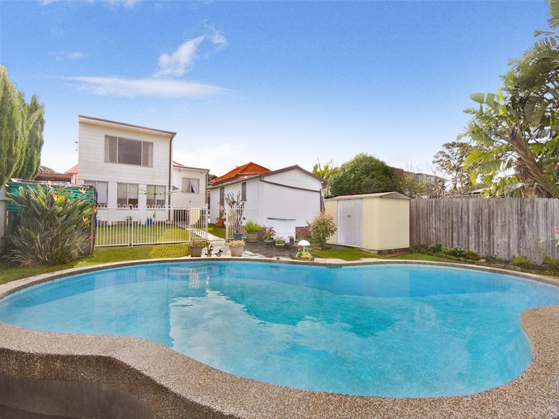 15 Lea Avenue, Russell Lea NSW 2046