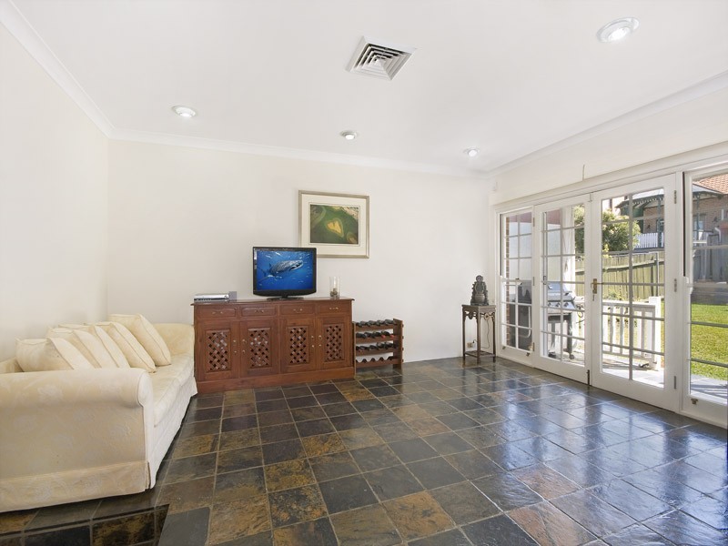 96 Clements Street, Russell Lea NSW 2046