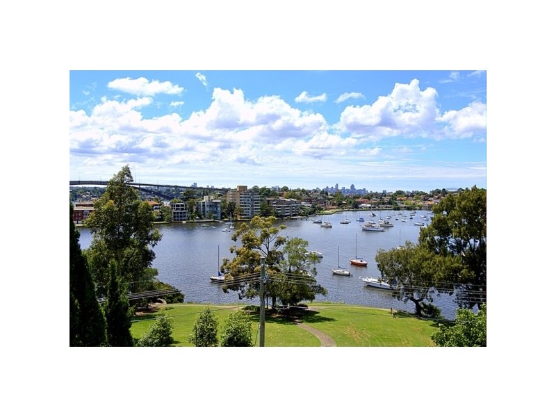 18/12  Bortfield Drive, Chiswick NSW 2046