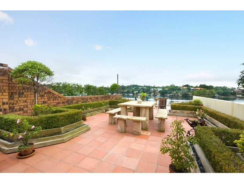 2/28  Walton Crescent, Abbotsford NSW 2046