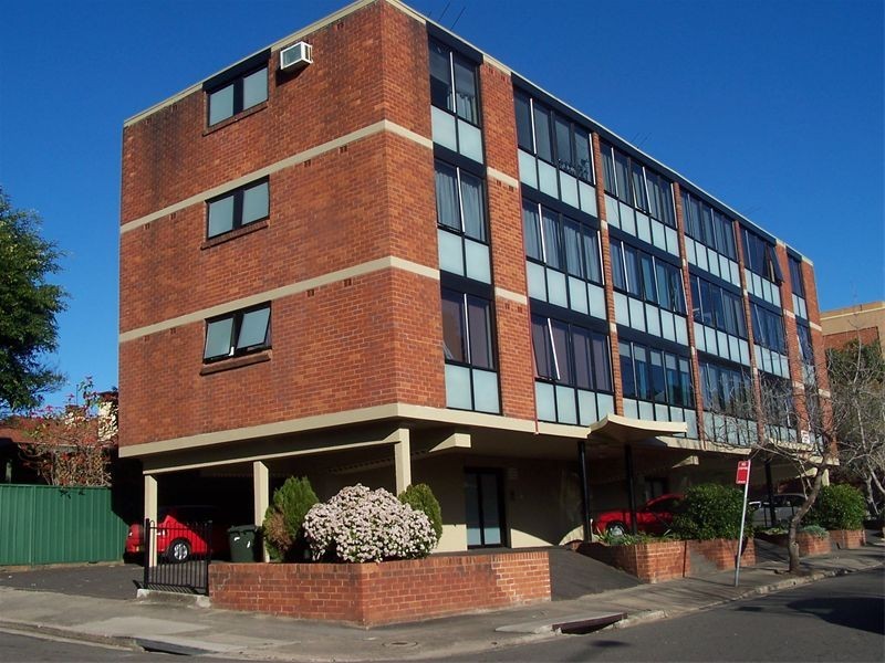 17/25  Waimea Street, Burwood NSW 2134