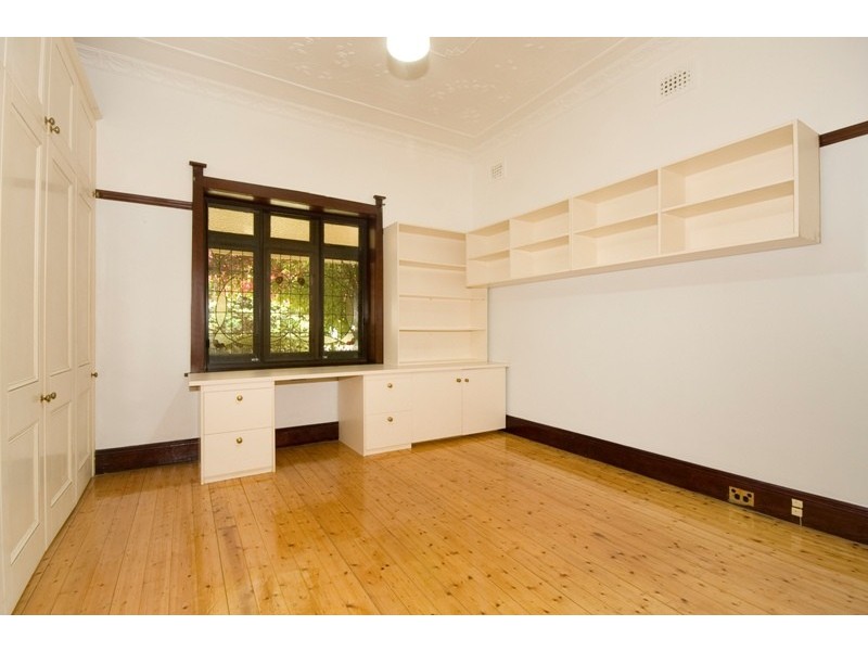 341 Lyons Road, Russell Lea NSW 2046