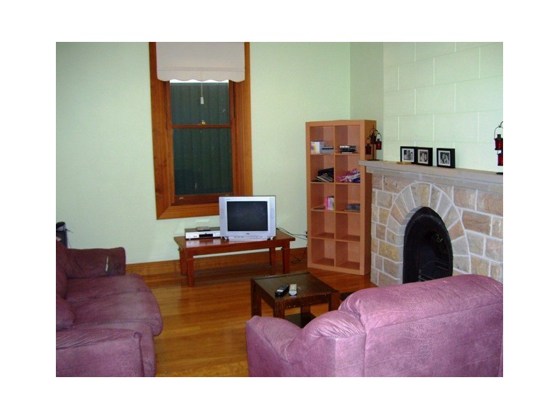 1/6  Grosvenor Crescent, Summer Hill NSW 2130