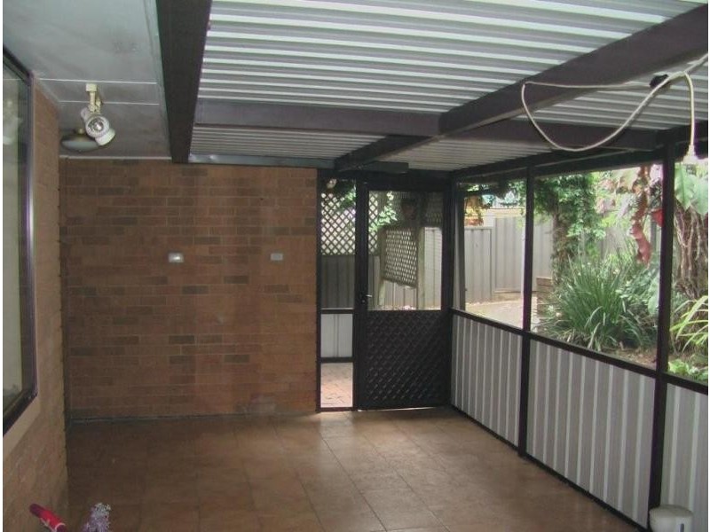 2 Cobbity Street, Seven Hills NSW 2147