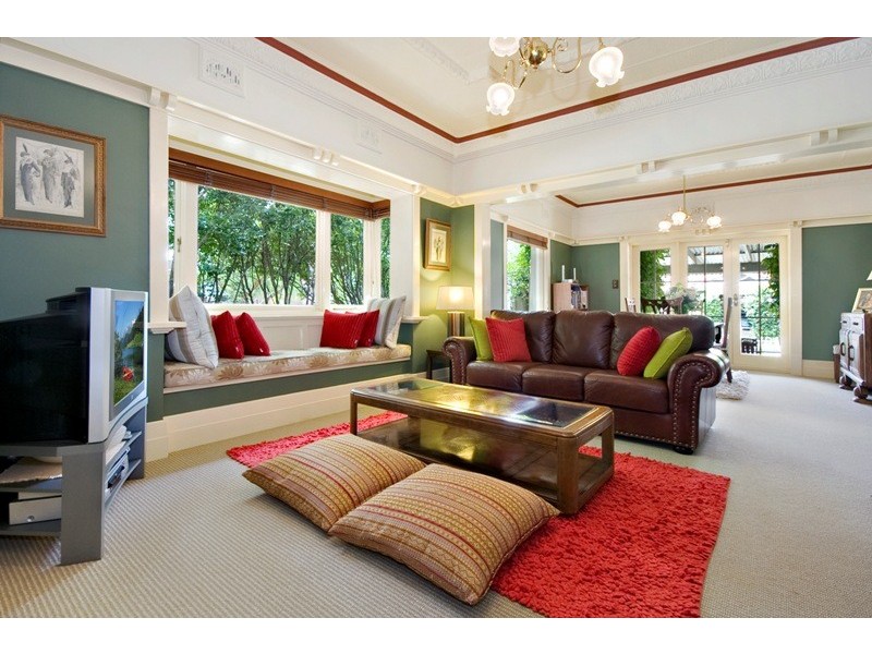 1  Clare Crescent, Russell Lea NSW 2046