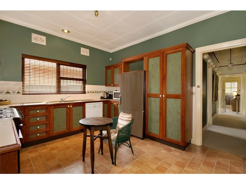 1  Clare Crescent, Russell Lea NSW 2046