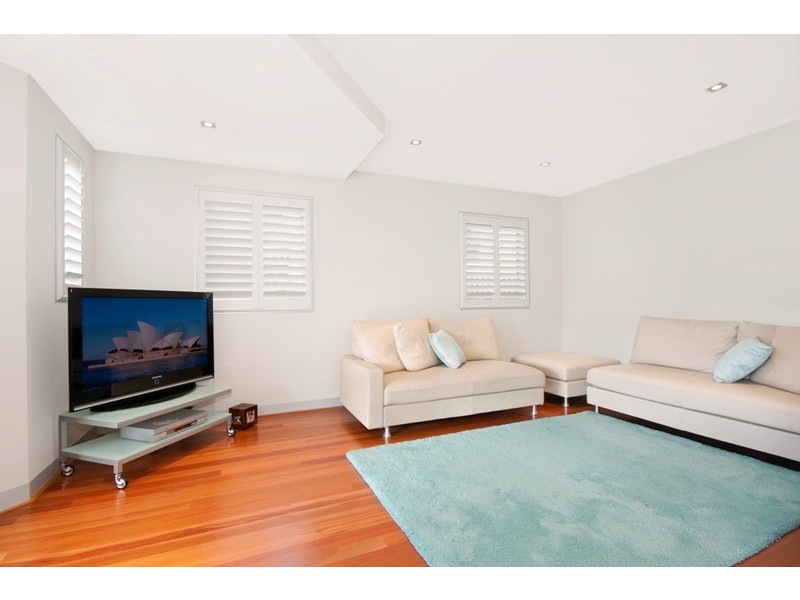 2/59 Walton Crescent, Abbotsford NSW 2046