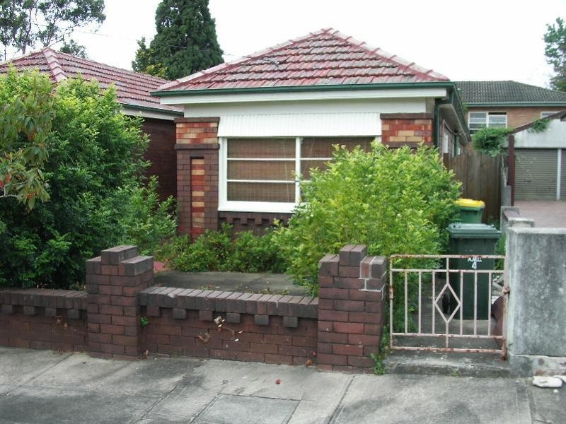 4a  Tawa Street, Ashfield NSW 2131