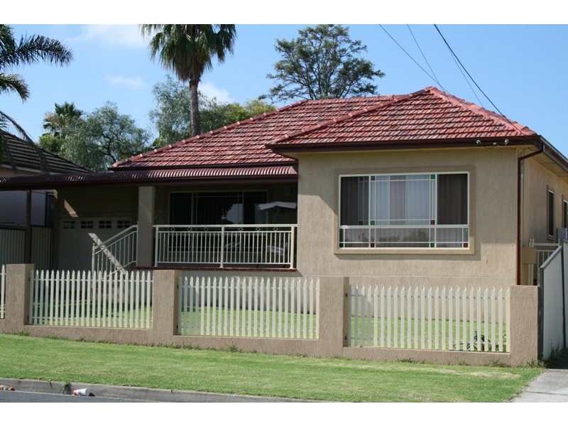 6 Edna Avenue, Merrylands NSW 2160