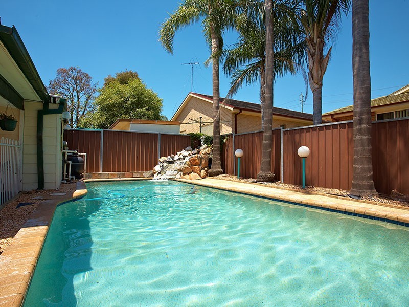 6 Warialda Street, Merrylands NSW 2160