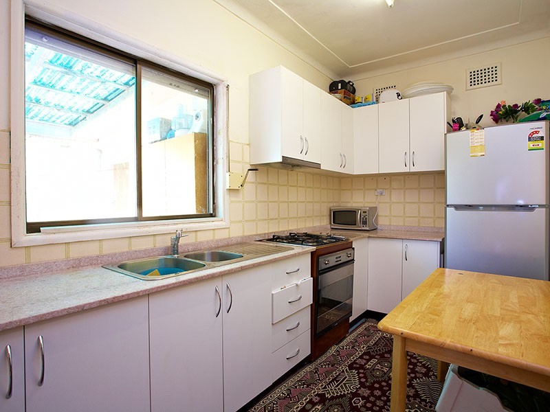 189 Blaxcell Street, Granville NSW 2142