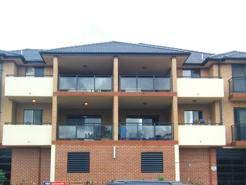 6/4-6 Treves Street, Merrylands NSW 2160