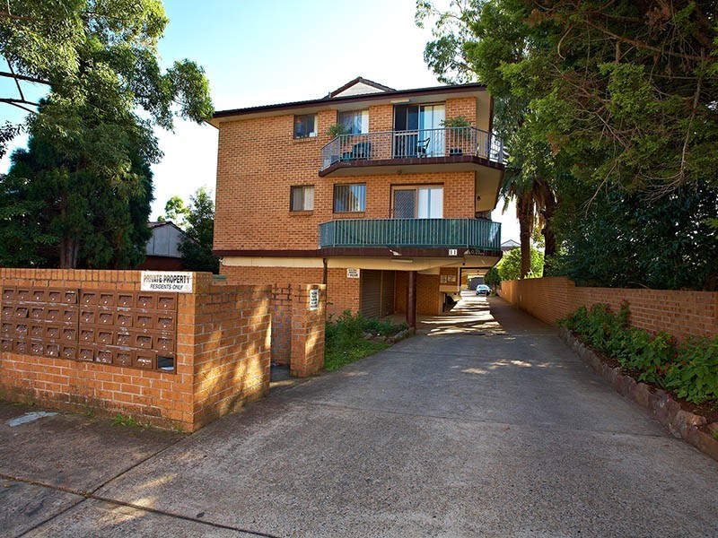 7/11 Louis Street, Granville NSW 2142