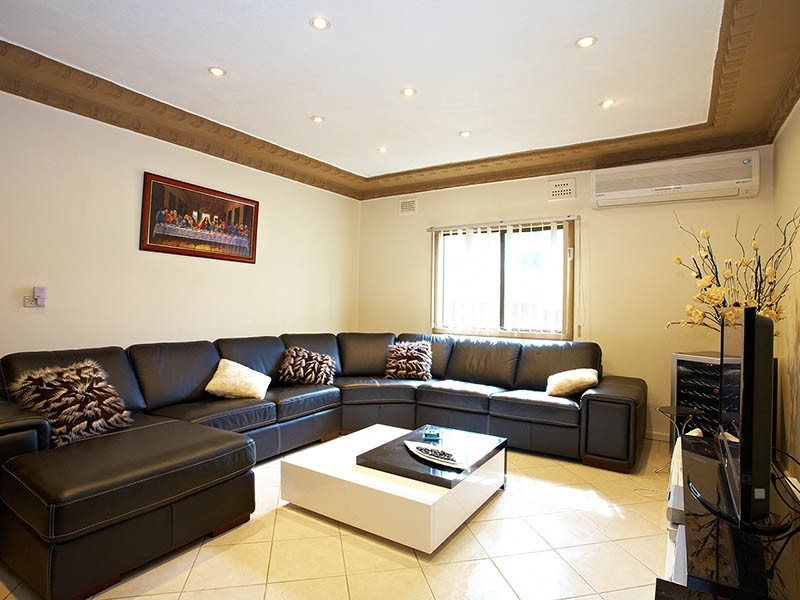 17 Ruth Street, Merrylands NSW 2160