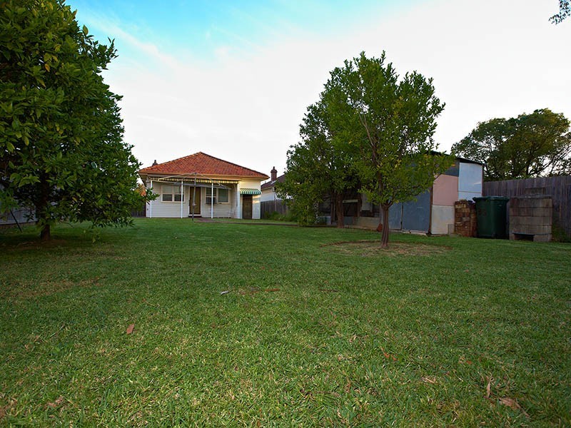 35 Louis Street, Granville NSW 2142