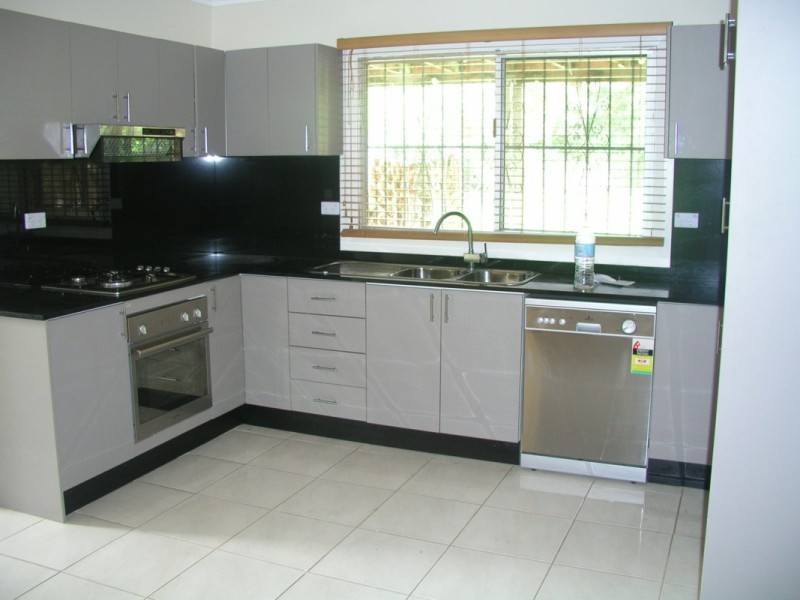 21 Dennistoun Ave, Guildford NSW 2161