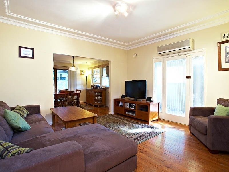 240 Excelsior Street, Guildford NSW 2161