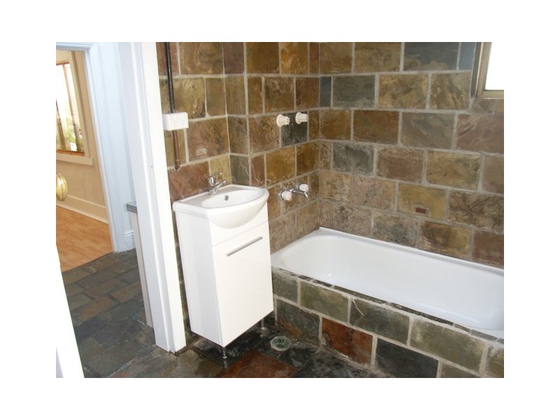 136 Clyde Street, Granville NSW 2142