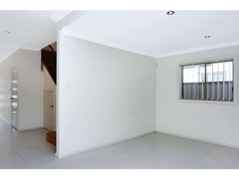 6 Barrett Street, Guildford NSW 2161