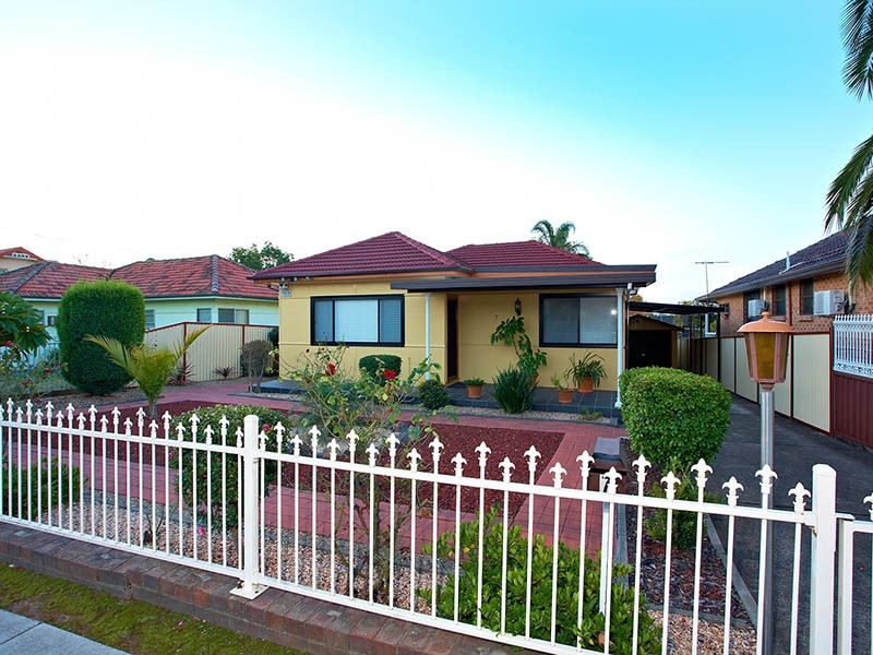 7 Lansdowne Street, Merrylands NSW 2160
