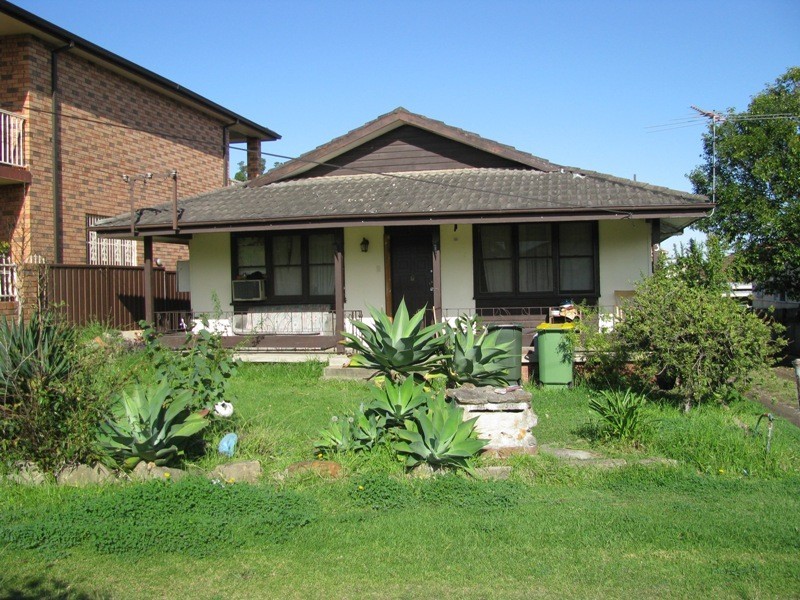 1/3 Springfield Street, Guildford NSW 2161